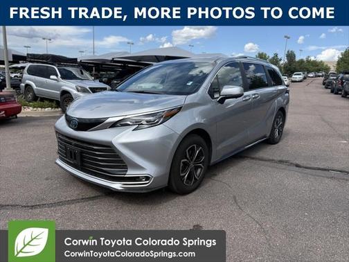 2025 Toyota Sienna Platinum 7 Passenger