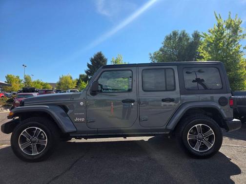 2023 Jeep Wrangler 4-Door Sahara 4x4