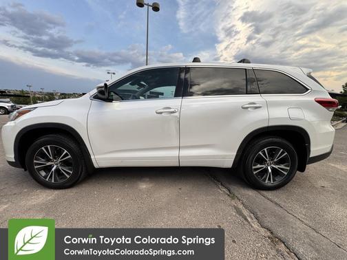 2017 Toyota Highlander LE Plus