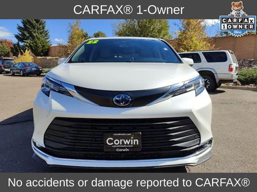 2022 Toyota Sienna XLE