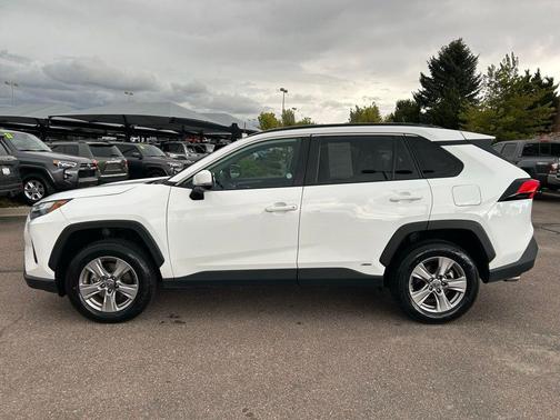 2024 Toyota RAV4 Hybrid XLE