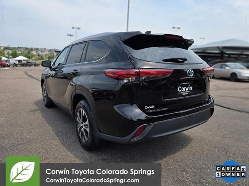 2022 Toyota Highlander Hybrid XLE