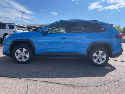 2021 Toyota RAV4 Hybrid XLE