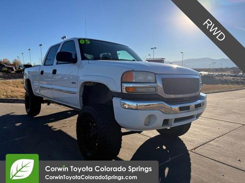 2005 GMC Sierra 2500 SLE H/D Crew Cab