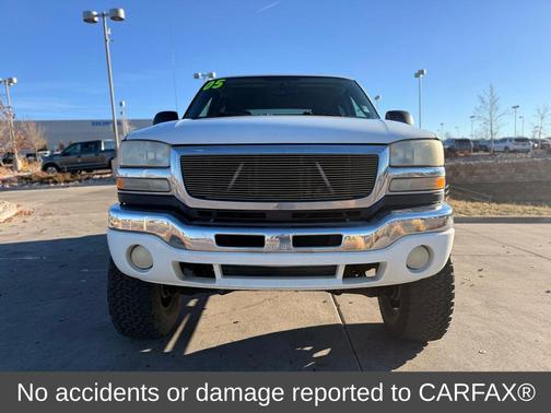 2005 GMC Sierra 2500 SLE H/D Crew Cab