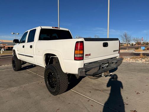 2005 GMC Sierra 2500 SLE H/D Crew Cab