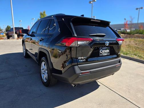 2019 Toyota RAV4 Hybrid LE