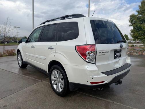 Satin White Pearl 2011 Subaru Forester 2.5 X Limited