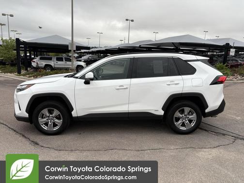 2024 Toyota RAV4 Hybrid XLE