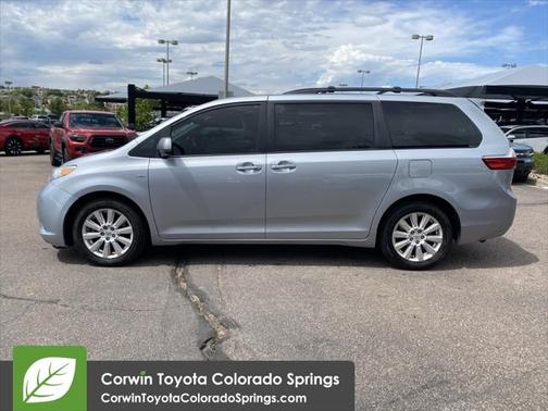2017 Toyota Sienna XLE