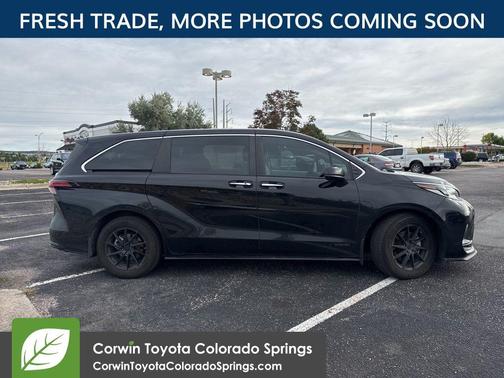 2021 Toyota Sienna XSE 7 Passenger