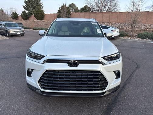 2026 Toyota Grand Highlander Platinum