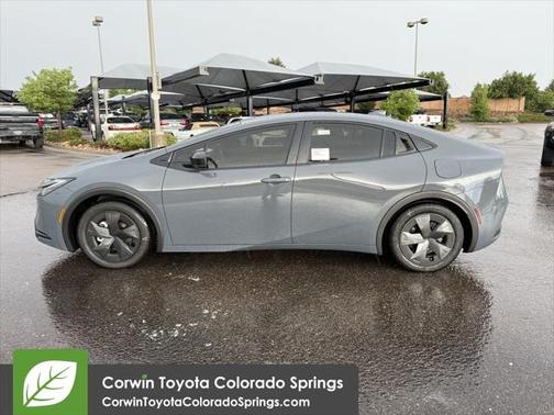 2025 Toyota Prius L