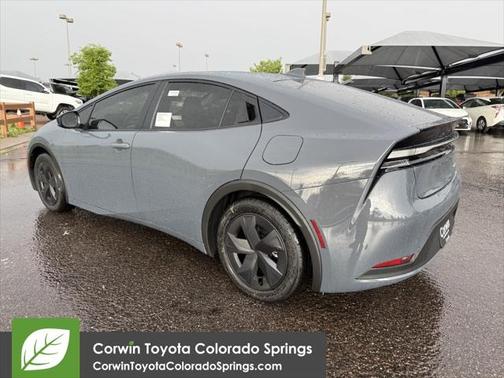 2025 Toyota Prius L