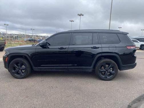 2022 Jeep Grand Cherokee L Altitude