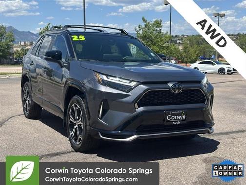 2025 Toyota RAV4 Hybrid SE