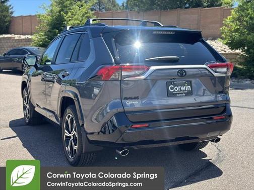 2025 Toyota RAV4 Hybrid SE