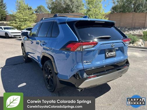 2023 Toyota RAV4 Hybrid SE