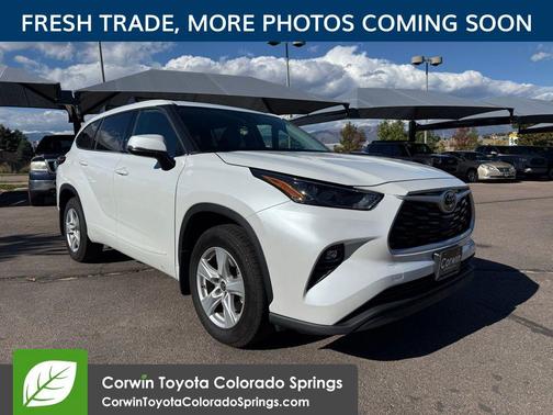 2022 Toyota Highlander LE