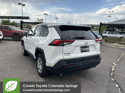 2024 Toyota RAV4 LE