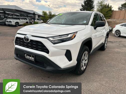 2024 Toyota RAV4 LE