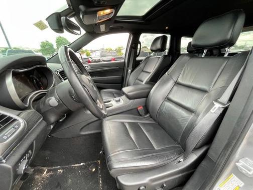 Photo 4 of 19 of 2019 Jeep Grand Cherokee Limited