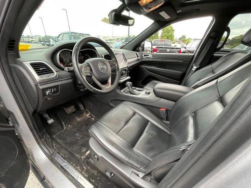 Photo 3 of 19 of 2019 Jeep Grand Cherokee Limited