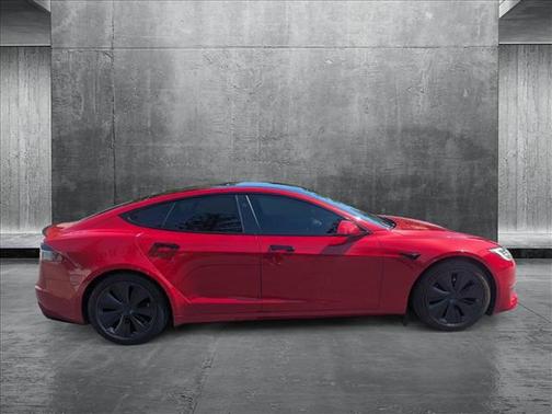 2021 Tesla Model S Plaid