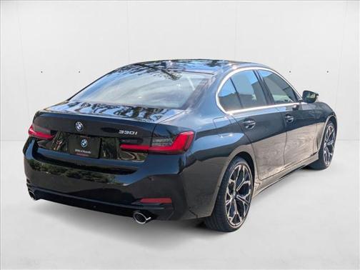 2025 BMW 330 i