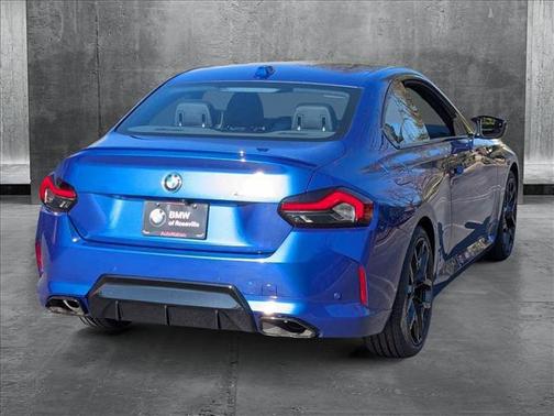 2025 BMW M240 i
