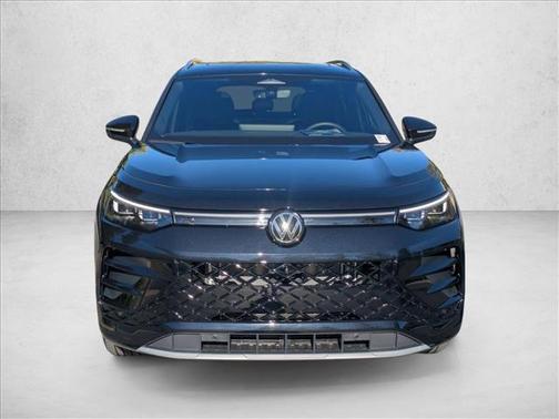 2025 Volkswagen Tiguan 2.0T SEL R-Line 4MOTION