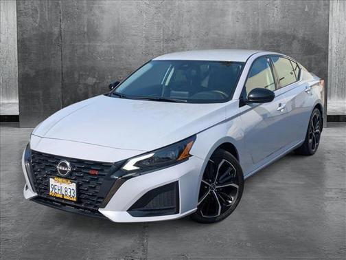 2023 Nissan Altima SR FWD
