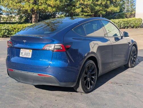 2023 Tesla Model Y Long Range Dual Motor All-Wheel Drive