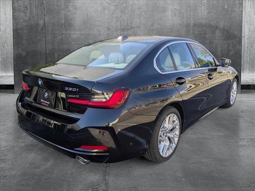2025 BMW 330 i