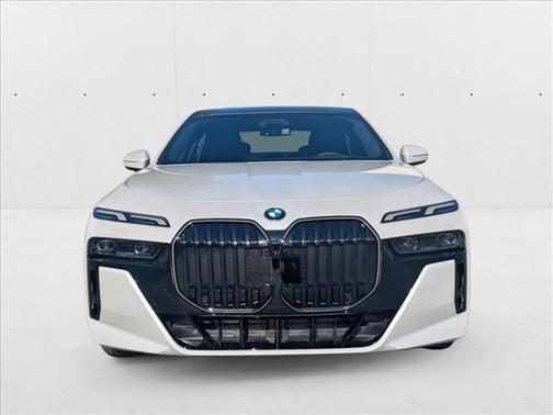 2025 BMW 760 i xDrive