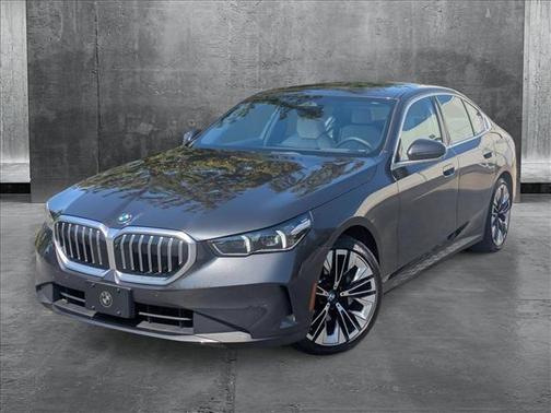2025 BMW 530 i xDrive