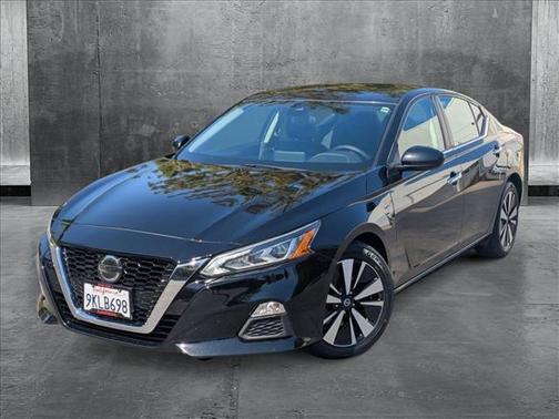 2021 Nissan Altima 2.5 SV