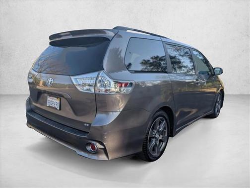 2017 Toyota Sienna SE Premium