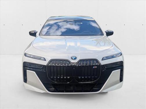2026 BMW i7 M70