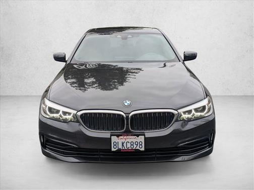 2019 BMW 530 530i