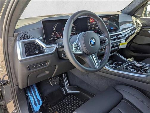 2026 BMW X7 M60i