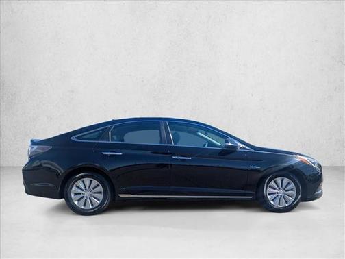 2017 Hyundai SONATA Hybrid SE