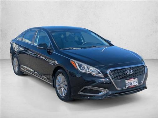 2017 Hyundai SONATA Hybrid SE