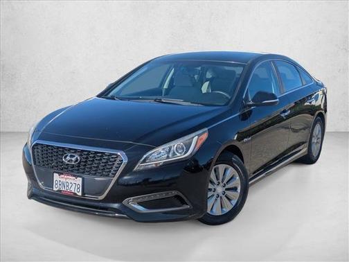 2017 Hyundai SONATA Hybrid SE