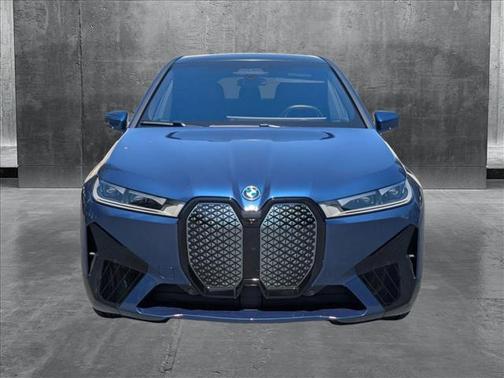 2025 BMW iX xDrive50
