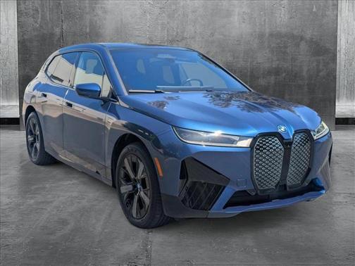 2025 BMW iX xDrive50