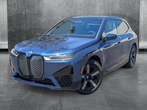 2025 BMW iX xDrive50