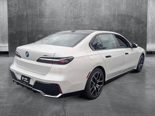 2025 BMW i7 xDrive60