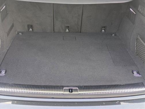 2020 Audi Q5 Premium Plus 55 TFSI e quattro S tronic