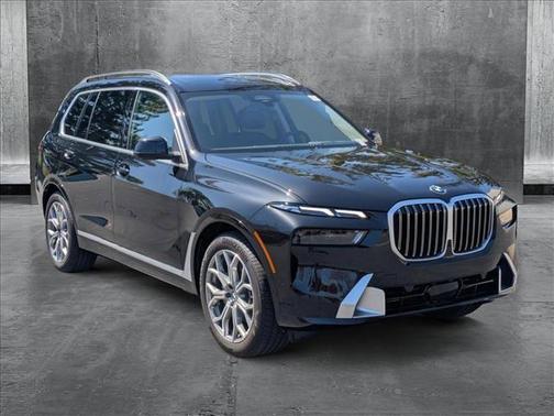 2025 BMW X7 xDrive40i